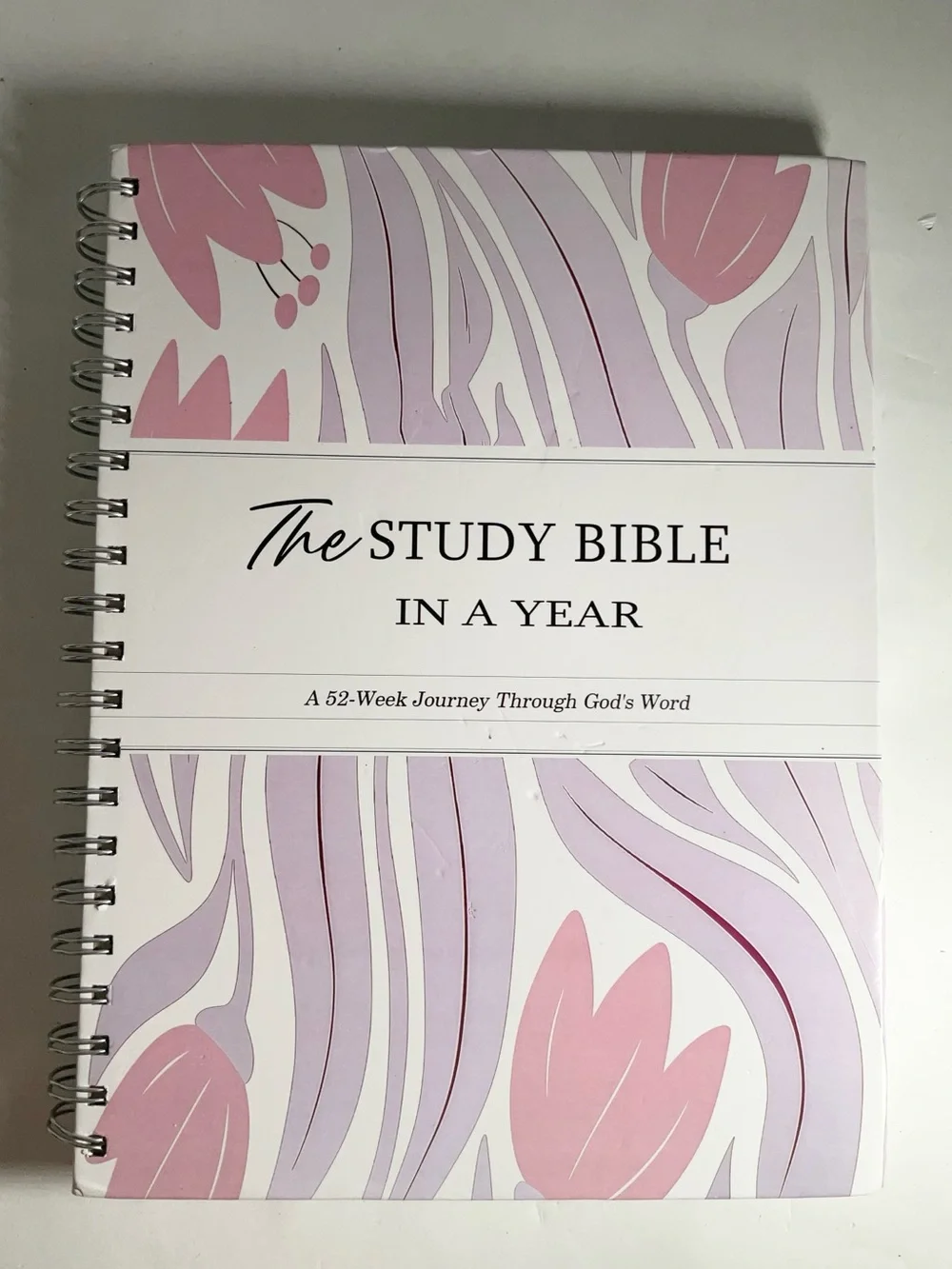 Spiral Bible in a Year, 52 Week Bible Study Guide - Pink Lilac